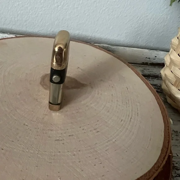 VINTAGE Scripto VU Lighter Mustang Equestrian Stallion Horse MCM Brass / Black - Picture 5 of 6